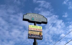 Lufkin Mall sign.jpg